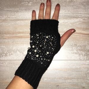 Fingerless mittens